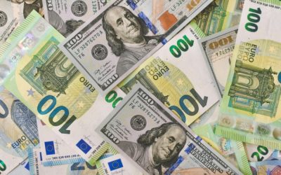 Zimbabwe’s Economy Faces Unprecedented Challenges Amid 100 Trillion Dollar Hyperinflation Crisis