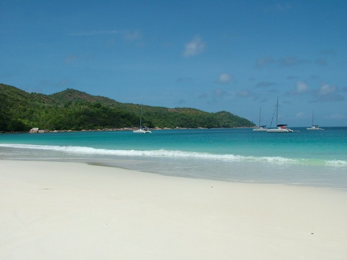 Discover the stunning beauty of Anse Lazio in Seychelles, a tropical paradise for travelers