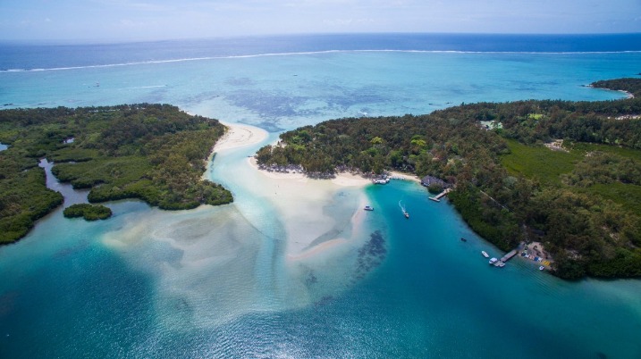 Discover the Ultimate Luxury at Beach Resorts in Mauritius