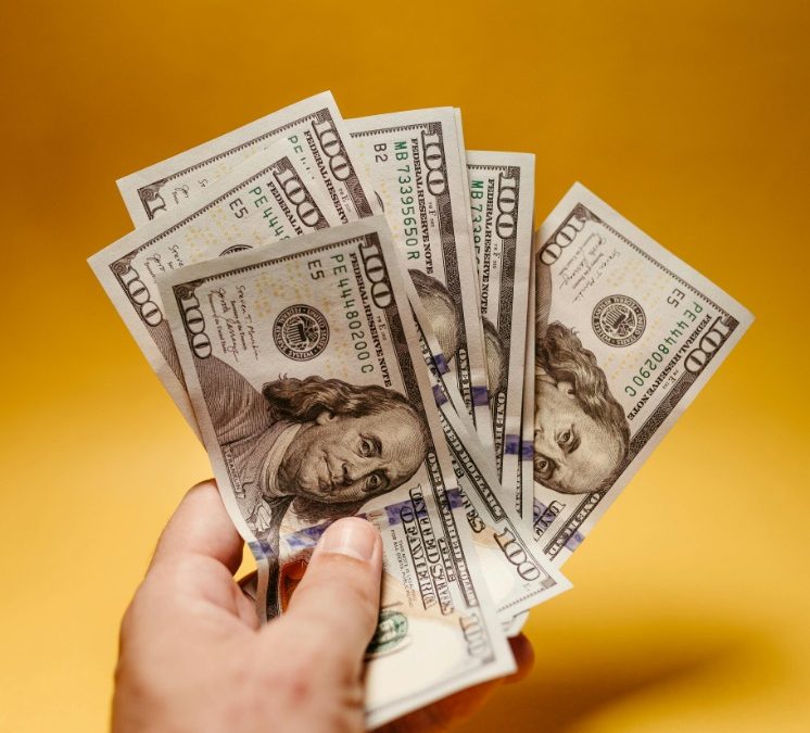 Ghana Cedis Experiences Fluctuation as Dollar Rate Rises Today