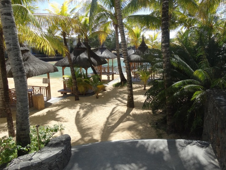 Experience Ultimate Luxury at Hotel Paradise Cove Mauritius