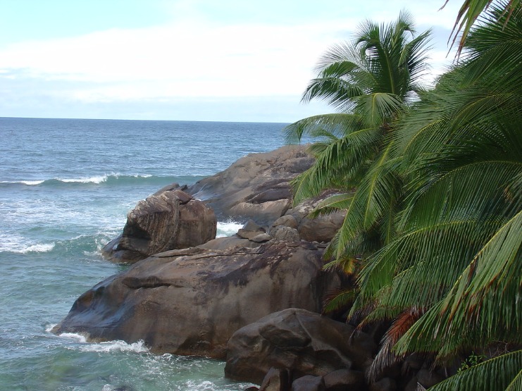 Discover the Stunning Beauty of Moyenne Island in Seychelles